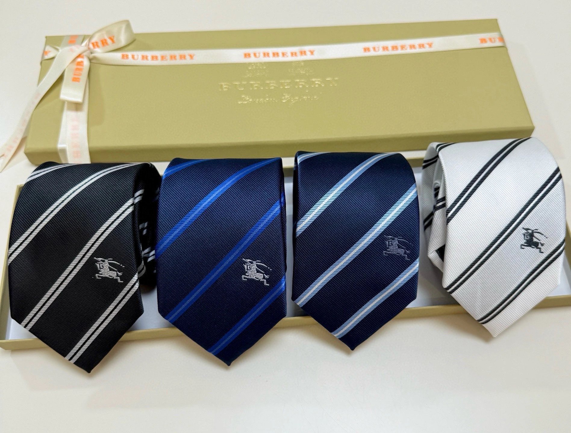 Burberry Equestrian Knight Stripe Neckties [4 styles]